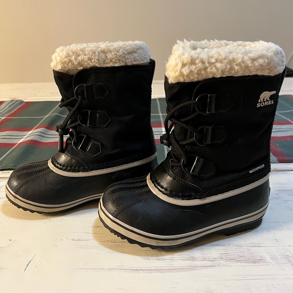 Girls Sorel snow boots